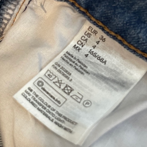 H&M distressed high waist skinny Jean size 4 - Picture 7 of 7